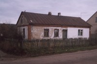 Glinobitkowy budynek mieszkalny z 1925 r. w Turzy Wielkiej